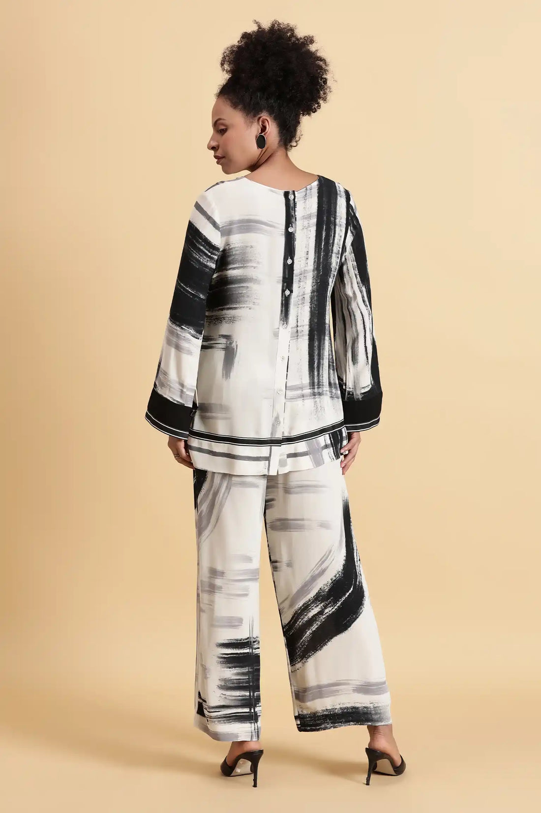 resort wear dresses
